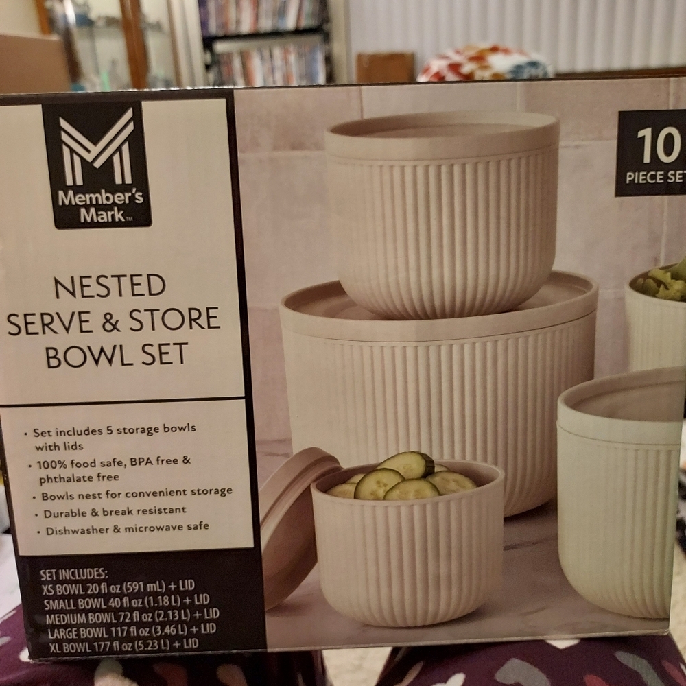 Member's Mark 10-Piece Nested Serve & Store Bowl Set, 5 Bowls with Lids